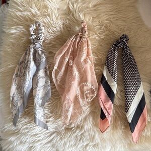 Set Urban Outfitters AE pink Scrunchie Hair Scarves